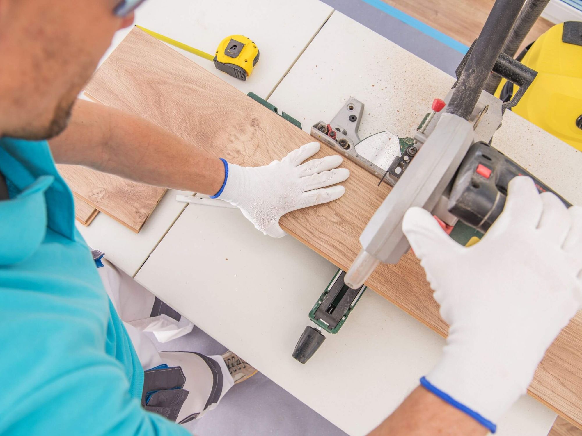 caucasian-flooring-contractor-QMDVWLH caucasian-flooring-contractor-QMDVWLH