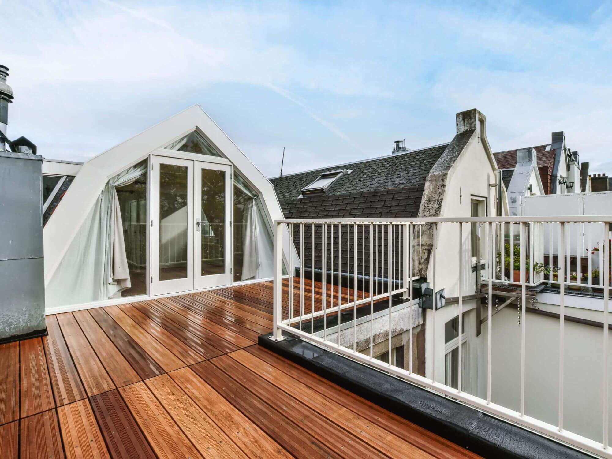 delightful-wood-flooring-and-white-railings-D6RLBYP delightful-wood-flooring-and-white-railings-D6RLBYP